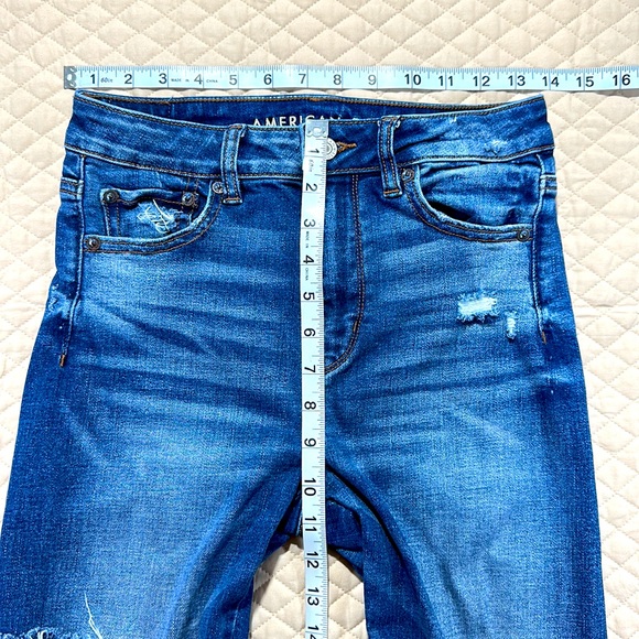 American Eagle High Rise Super Stretch Jeans Size 4L Unfinished Hem Distressed - Picture 7 of 9